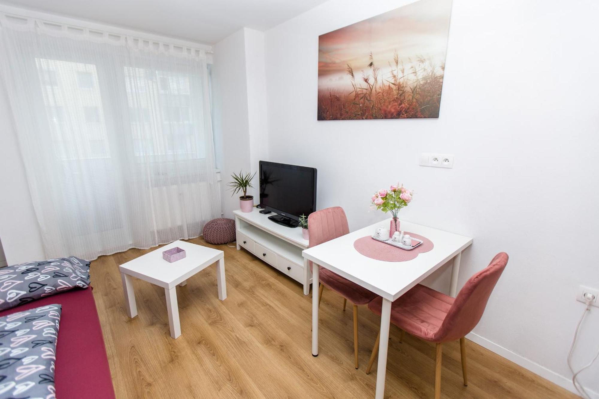 Apartment Near The Ondrej Nepela Winter Stadium Братислава Екстер'єр фото
